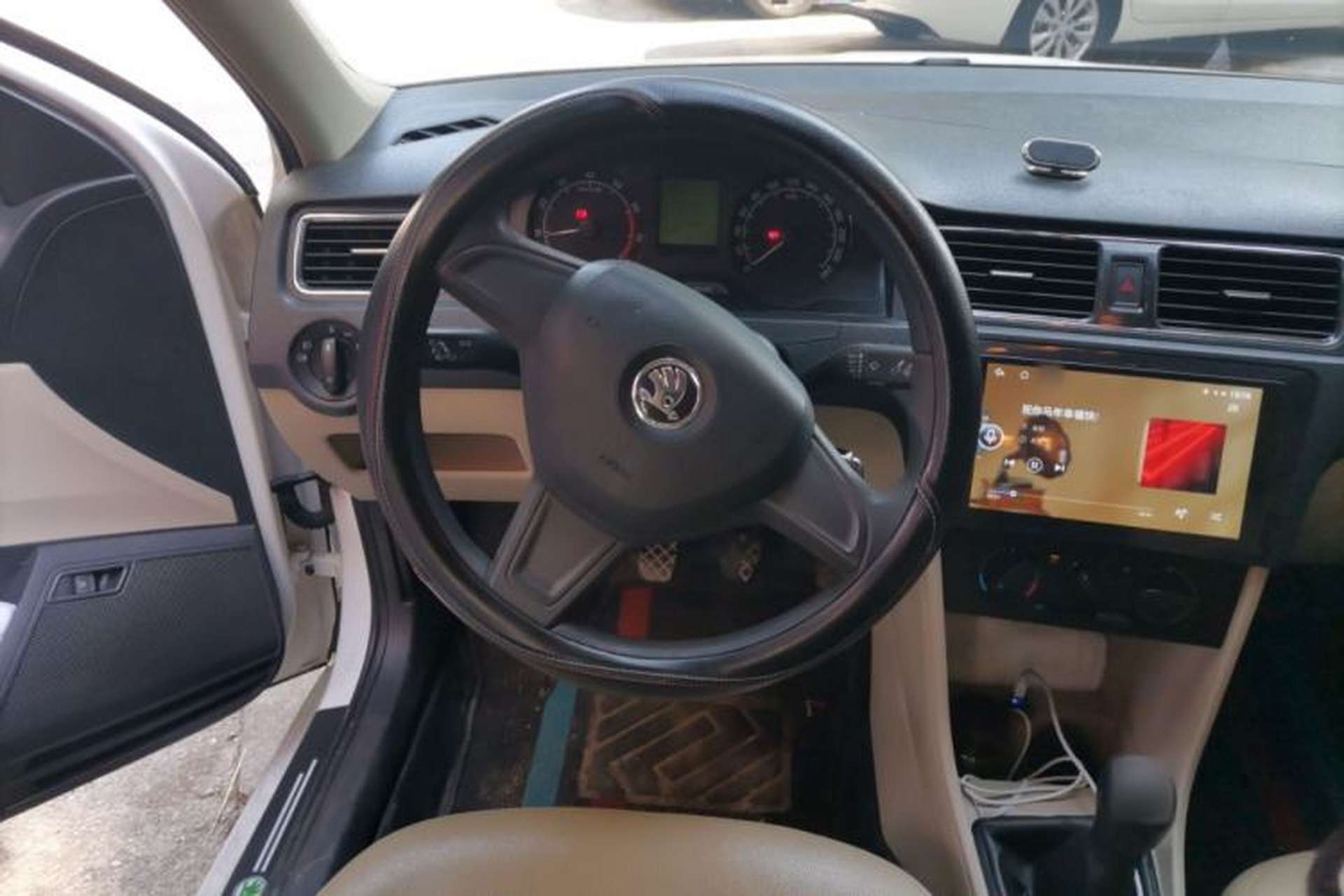 Used Skoda Rapid 2013 1.6L Manual Smart Selection Model Steering Wheel
