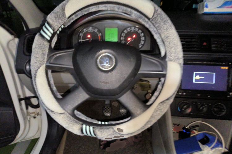 Used Skoda Rapid 2013 1.4L Manual Enjoyment Model Steering Wheel