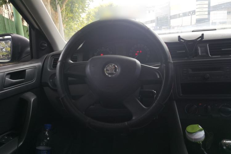 Used Skoda Rapid 2013 1.6L Manual Enjoyment Model Steering Wheel
