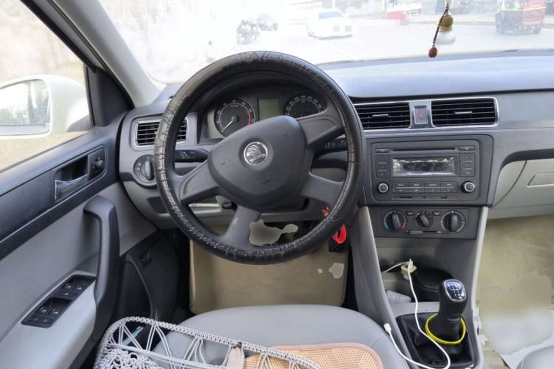 Used Skoda Rapid 2013 1.6L Manual Smart Selection Model Steering Wheel
