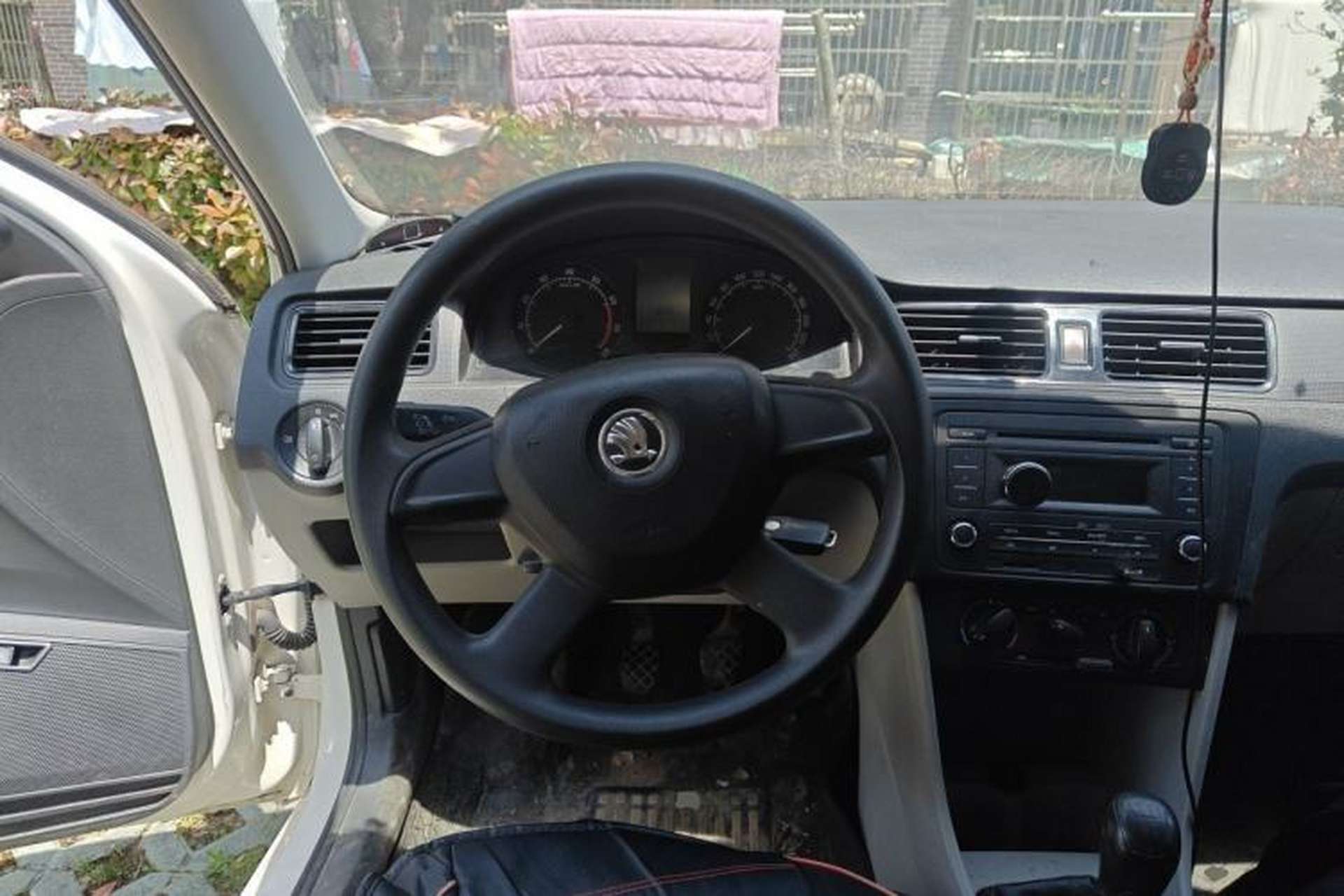 Used Skoda Rapid 2013 1.6L Manual Enjoyment Model Steering Wheel
