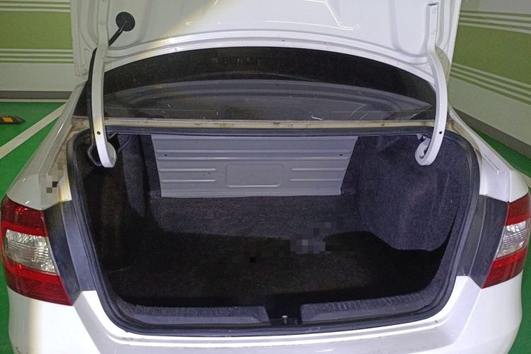 Used Skoda Rapid 2013 1.6L Manual Enjoyment Model Trunk