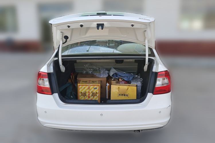 Used Skoda Rapid 2013 1.4L Manual Smart Selection Trim Trunk