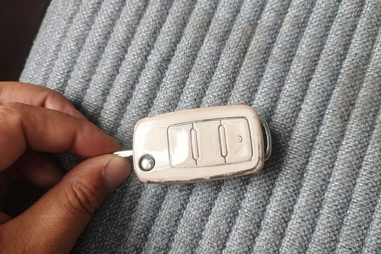 Used Skoda Rapid 2013 1.4L Manual Smart Selection Trim Vehicle Key