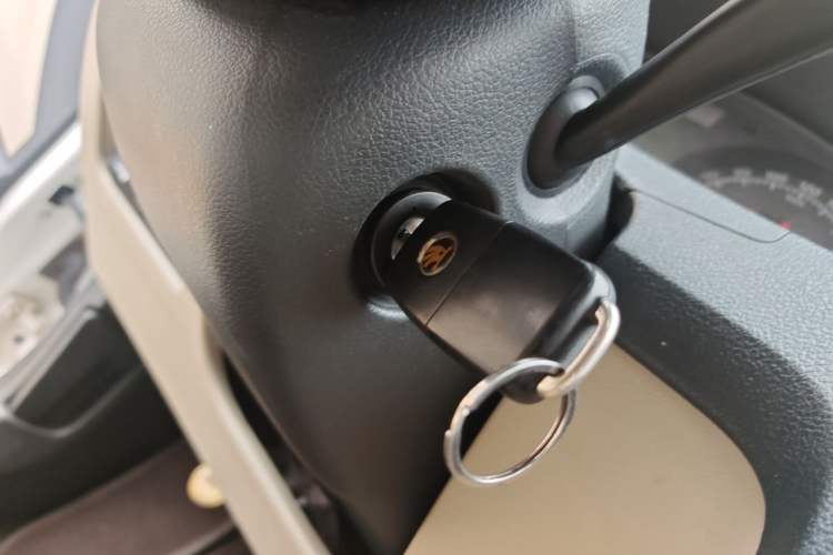 Used Skoda Rapid 2013 1.6L Automatic Smart Selection Model Vehicle Key