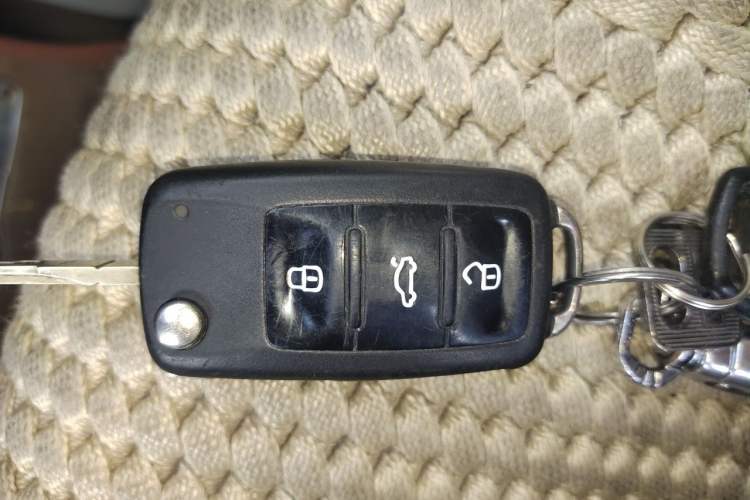 Used Skoda Rapid 2013 1.6L Manual Enjoyment Model Vehicle Key