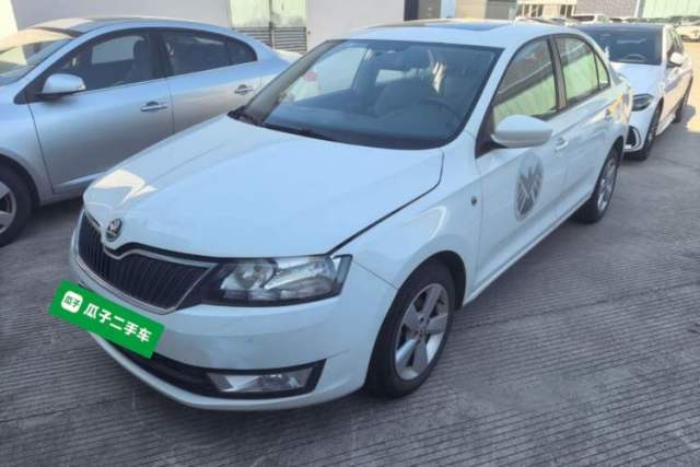 Used Skoda Rapid 2013 1.6L Automatic Smart Selection Model