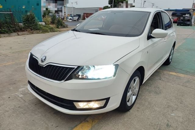 Used Skoda Rapid 2013 1.6L Automatic Smart Selection Model