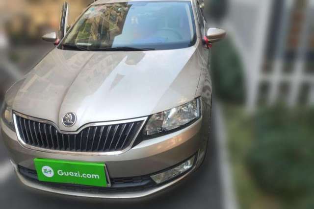 Used Skoda Rapid 2013 1.6L Manual Preferred Version