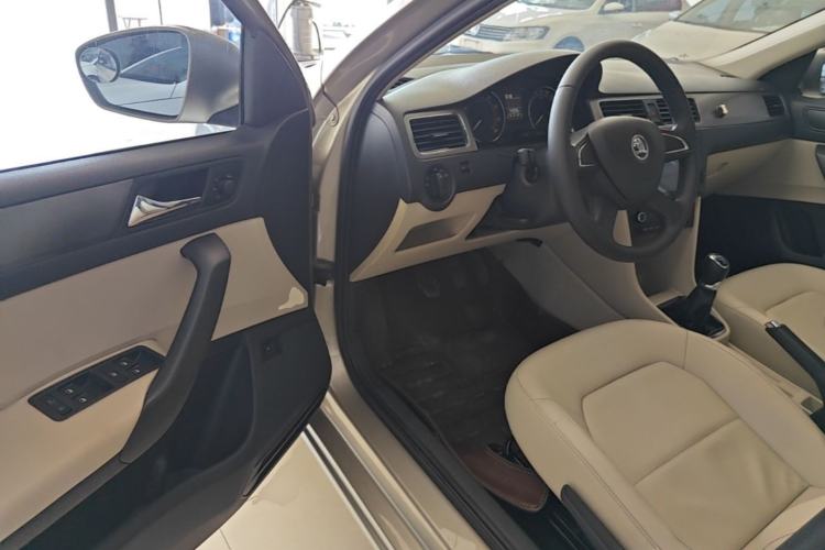 Used Skoda Rapid 2013 1.6L Manual Preferred Version Driver Seat