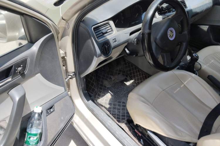 Used Skoda Rapid 2013 1.6L Manual Smart Selection Model Driver Seat