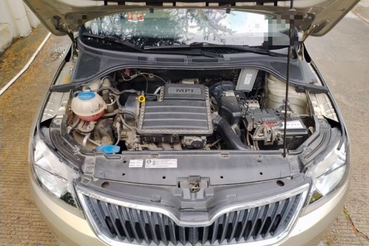 Used Skoda Rapid 2013 1.6L Manual Smart Selection Model Engine Bay