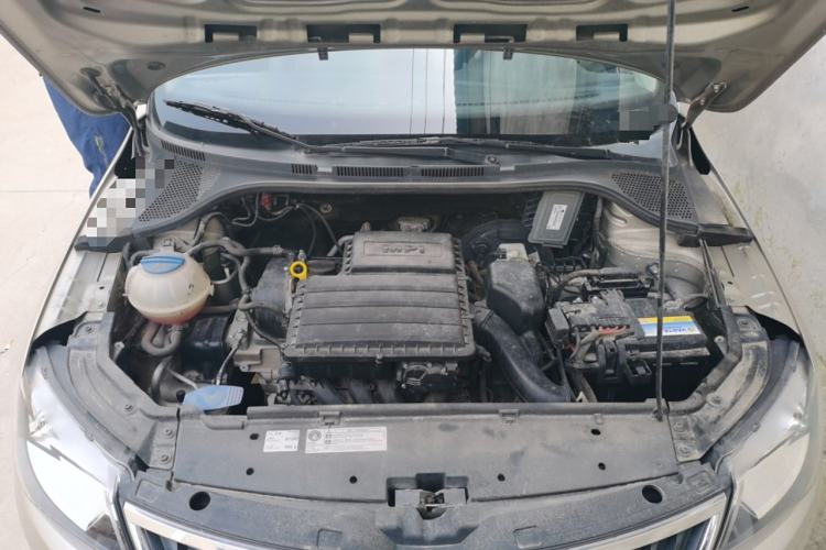 Used Skoda Rapid 2013 1.6L Automatic Smart Selection Model Engine Bay