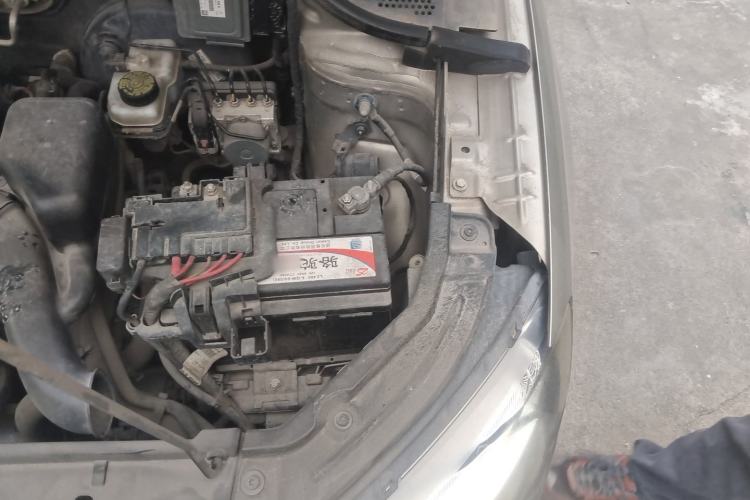 Used Skoda Rapid 2013 1.6L Manual Smart Selection Model Engine Bay Left