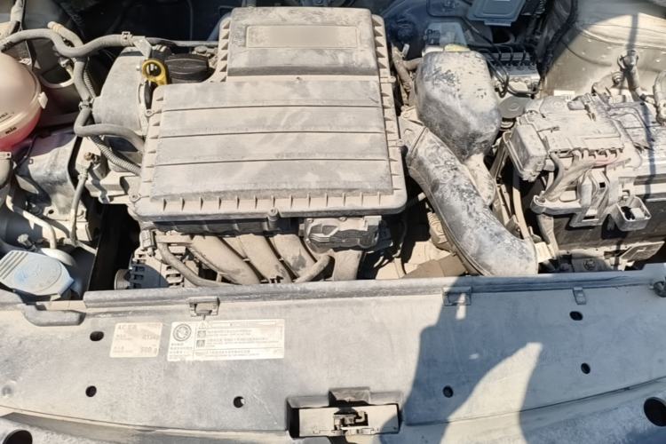 Used Skoda Rapid 2013 1.4L Manual Smart Selection Trim Engine Bay