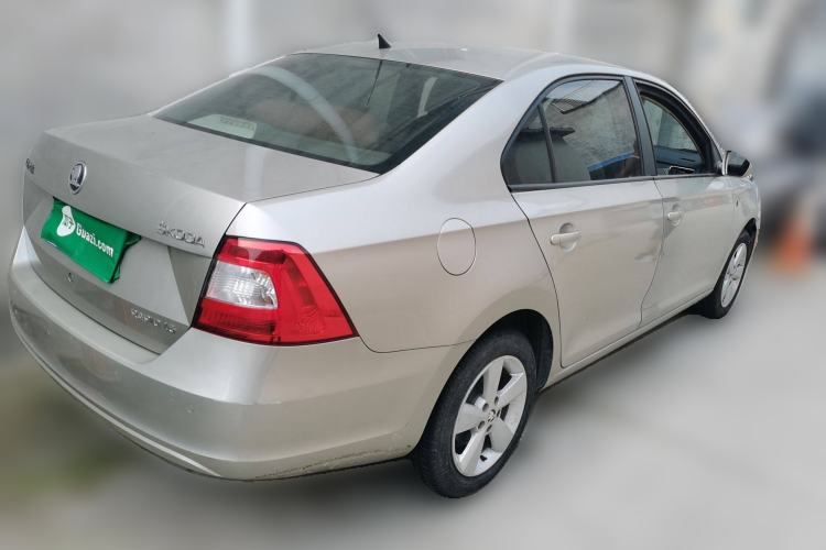 Used Skoda Rapid 2013 1.6L Automatic Smart Selection Model Exterior 5