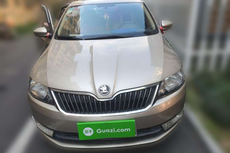 Used Skoda Rapid 2013 1.6L Manual Preferred Version Front