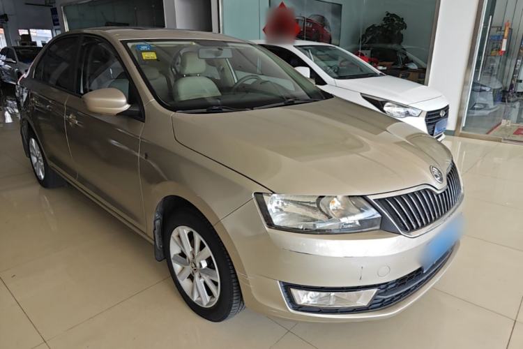 Used Skoda Rapid 2013 1.6L Manual Preferred Version Front Right 45 Deg