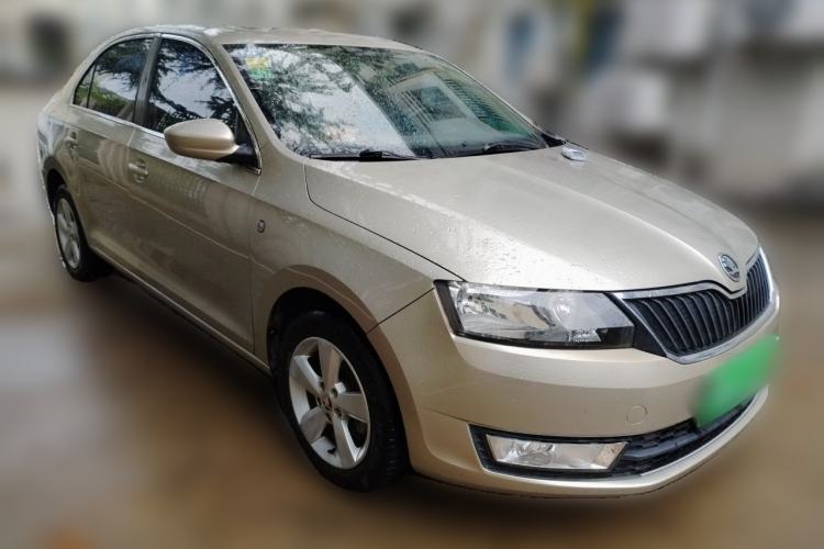 Used Skoda Rapid 2013 1.6L Manual Smart Selection Model Front Right 45 Deg