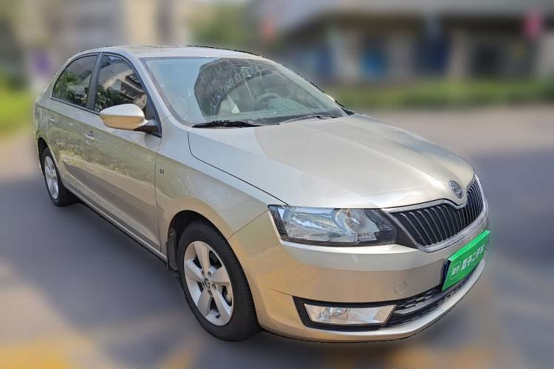 Used Skoda Rapid 2013 1.6L Automatic Smart Selection Model Front Right 45 Deg
