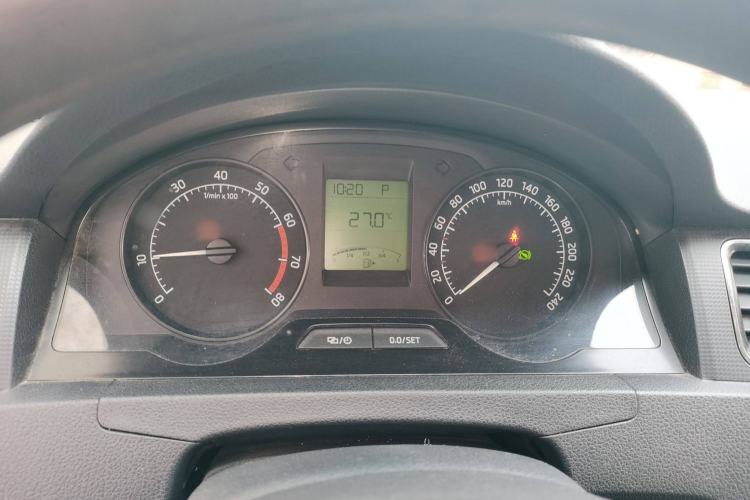 Used Skoda Rapid 2013 1.6L Automatic Smart Selection Model Instrument Cluster