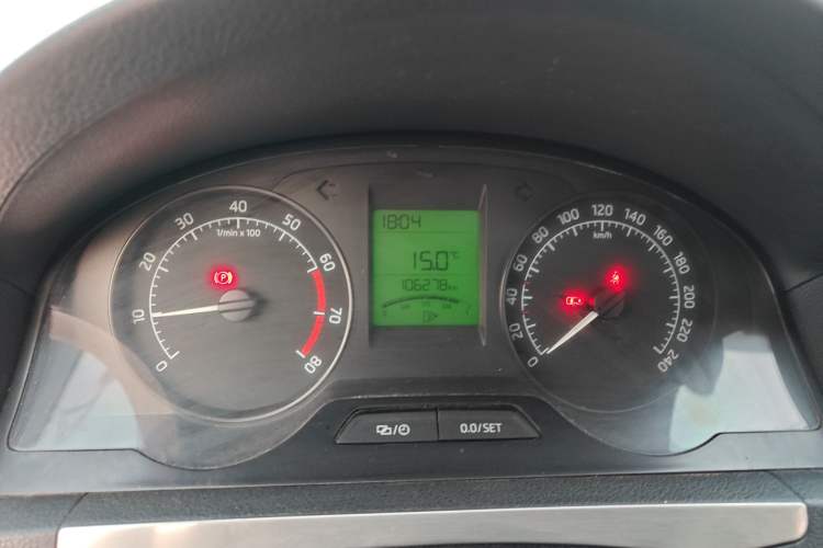 Used Skoda Rapid 2013 1.6L Manual Smart Selection Model Instrument Cluster