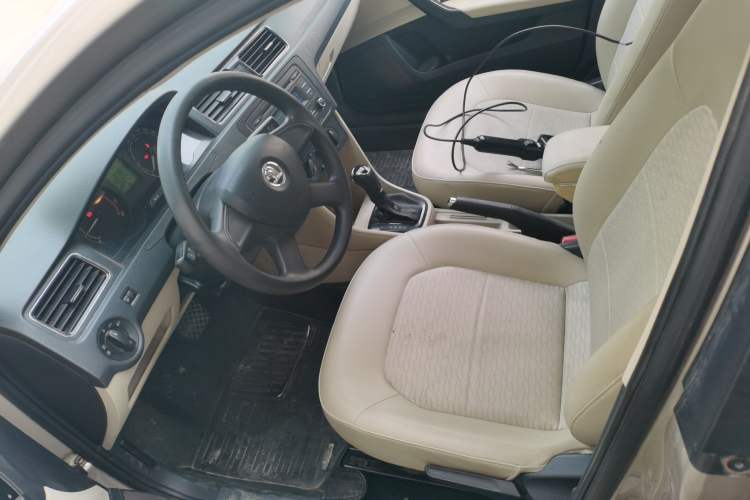 Used Skoda Rapid 2013 1.6L Automatic Smart Selection Model Left Front Seat