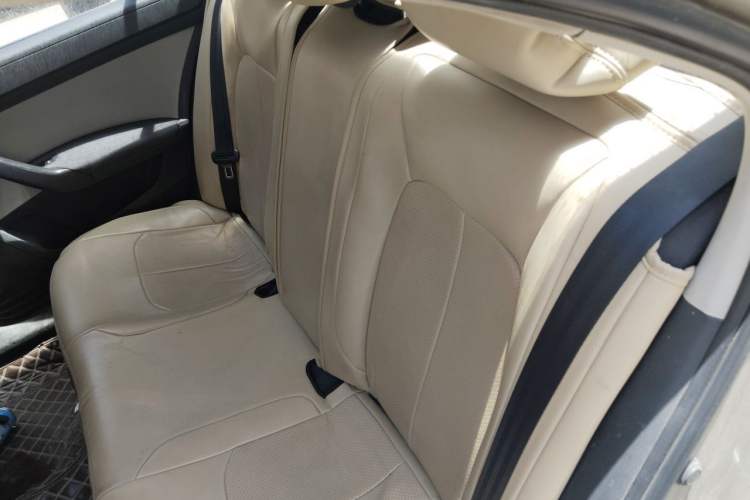 Used Skoda Rapid 2013 1.6L Manual Smart Selection Model Left Rear Seat