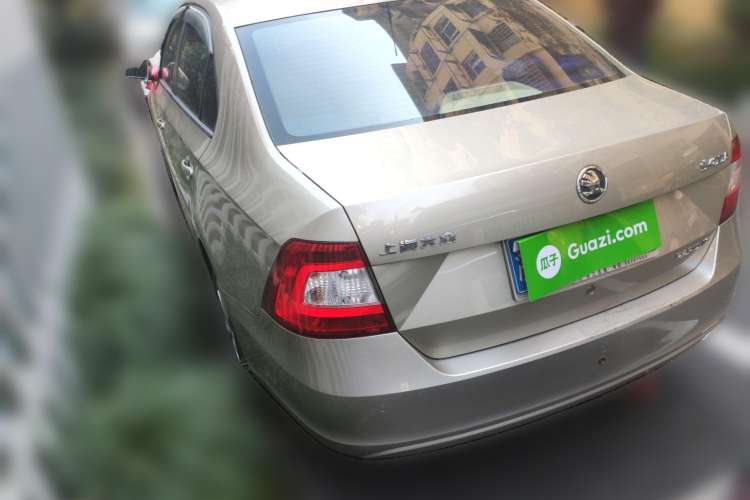 Used Skoda Rapid 2013 1.6L Manual Preferred Version Rear Left 45 Deg