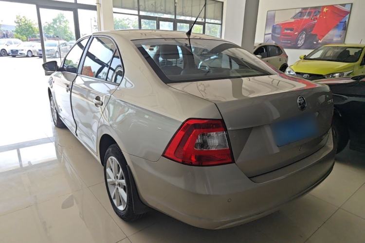 Used Skoda Rapid 2013 1.6L Manual Preferred Version Rear Left 45 Deg