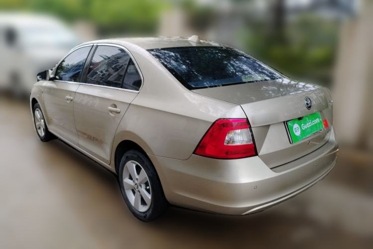 Used Skoda Rapid 2013 1.6L Manual Smart Selection Model Rear Left 45 Deg
