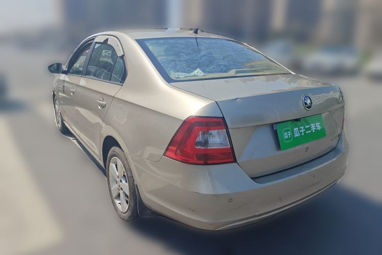 Used Skoda Rapid 2013 1.6L Manual Smart Selection Model Rear Left 45 Deg