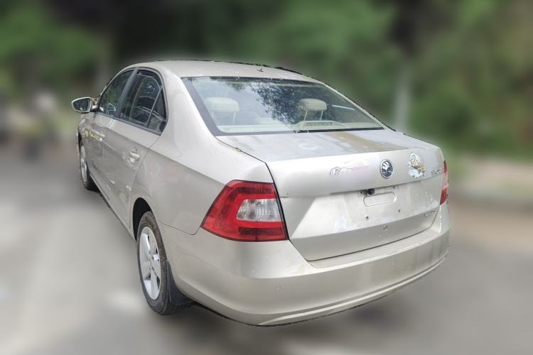 Used Skoda Rapid 2013 1.6L Manual Smart Selection Model Rear Left 45 Deg