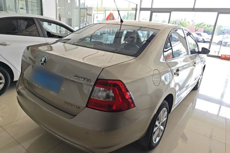 Used Skoda Rapid 2013 1.6L Manual Preferred Version Rear Right 45 Deg