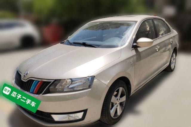 Used Skoda Rapid 2013 1.6L Manual Smart Selection Model