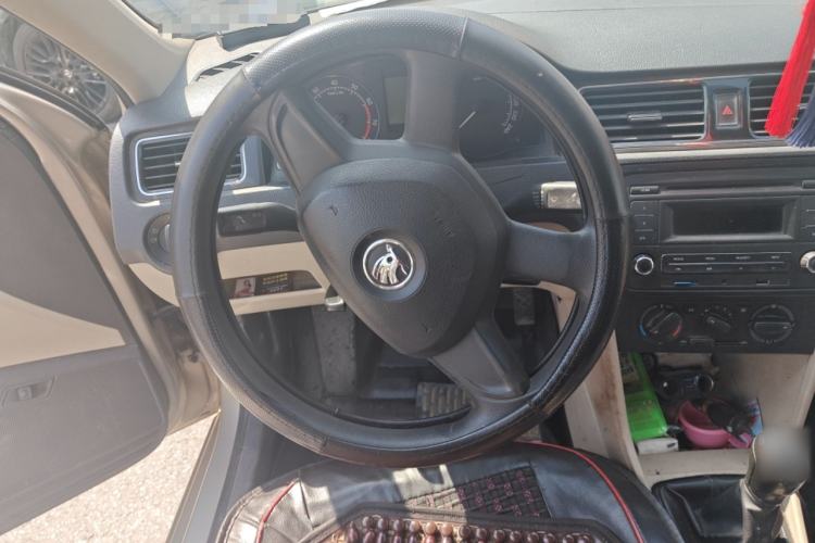 Used Skoda Rapid 2013 1.6L Manual Smart Selection Model Steering Wheel