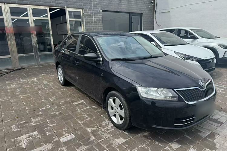 Used Skoda Rapid 2015 1.4L Manual Enjoyment Model Exterior 2