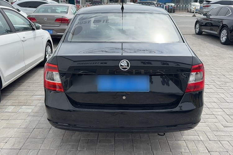 Used Skoda Rapid 2015 1.4L Manual Enjoyment Model Exterior 5