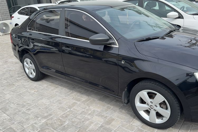 Used Skoda Rapid 2015 1.4L Manual Enjoyment Model Exterior 6