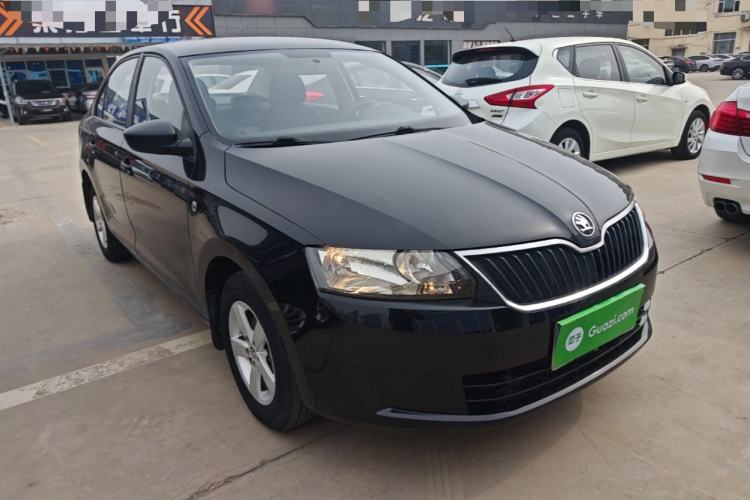 Used Skoda Rapid 2015 1.4L Manual Enjoyment Model Front Right 45 Deg