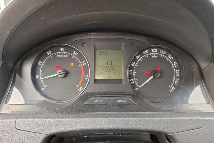 Used Skoda Rapid 2015 1.4L Manual Enjoyment Model Instrument Cluster