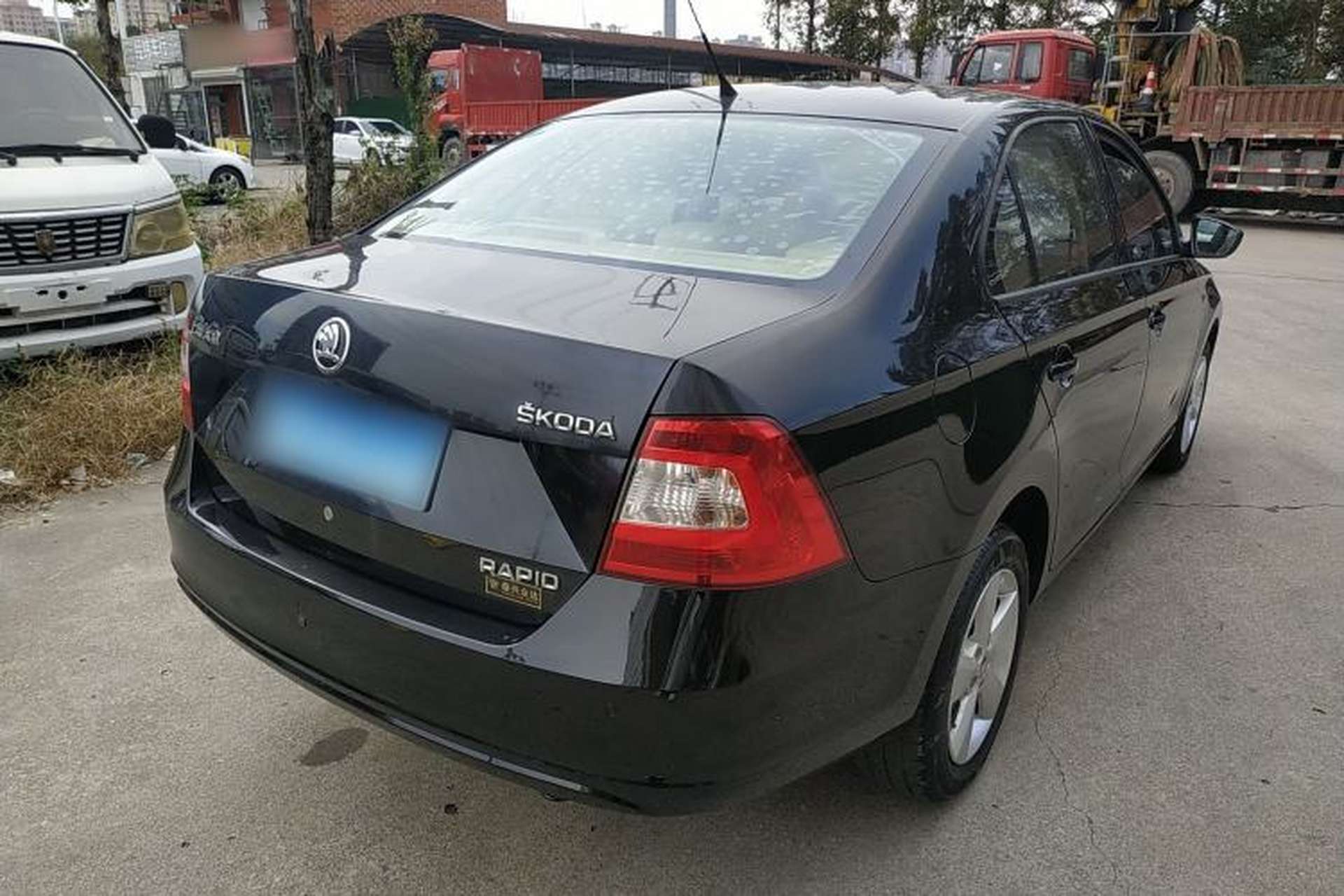 Used Skoda Rapid 2015 1.6L Manual Smart Selection Model Rear Right 45 Deg
