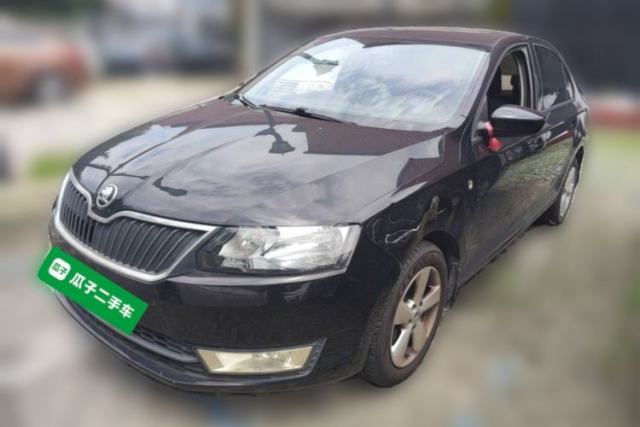 Used Skoda Rapid 2015 1.6L Automatic Smart Selection Model