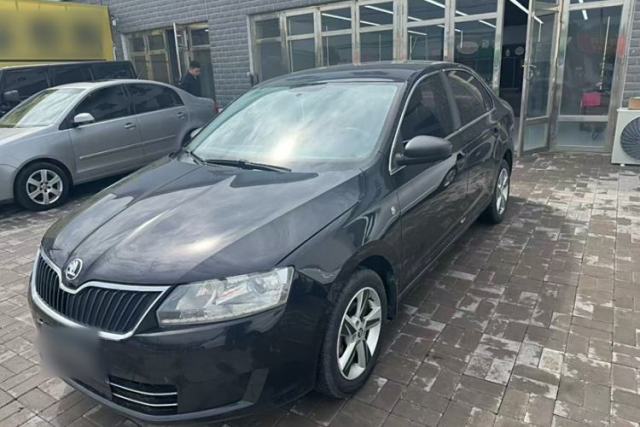 Used Skoda Rapid 2015 1.4L Manual Enjoyment Model