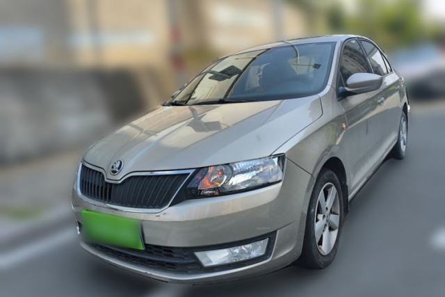Used Skoda Rapid 2015 1.6L Automatic Smart Selection Model