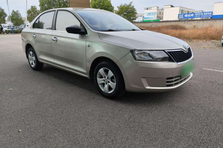 Used Skoda Rapid 2015 1.4L Manual Enjoyment Model Exterior 2