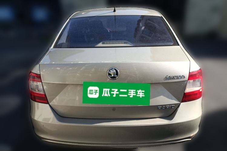 Used Skoda Rapid 2015 1.4L Manual Enjoyment Model Exterior 4