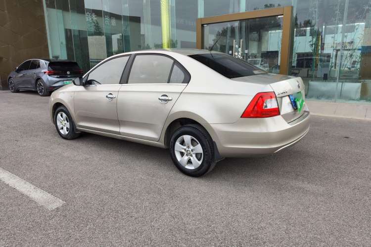 Used Skoda Rapid 2015 1.4L Manual Enjoyment Model Exterior 5