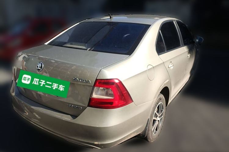 Used Skoda Rapid 2015 1.4L Manual Enjoyment Model Exterior 5