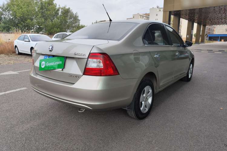 Used Skoda Rapid 2015 1.4L Manual Enjoyment Model Exterior 6